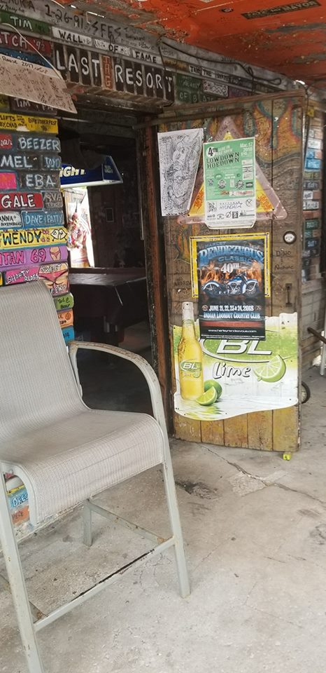 Last Resort Bar entry